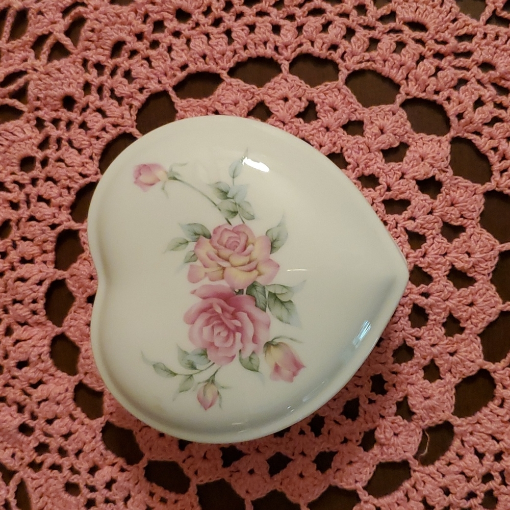 Mikasa trinket box